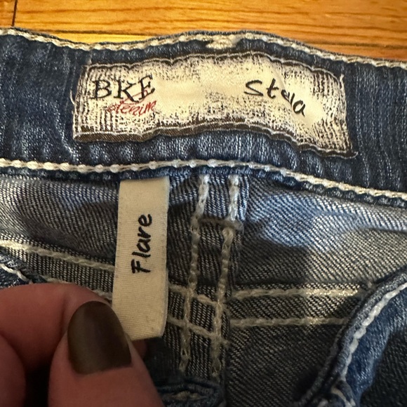 Vintage Y2K BKE Denim Stella Flare Jeans Distressed Low Rise Embroidered - Picture 2 of 10